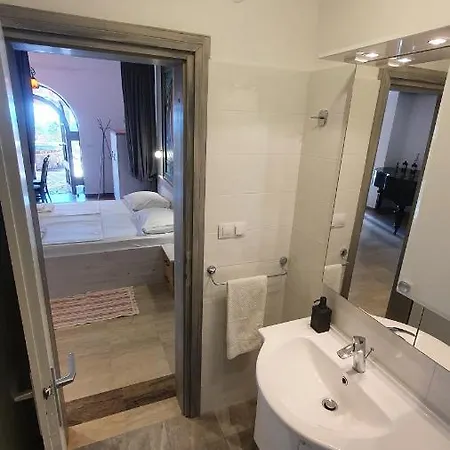 St Lucia Castle * Banjol