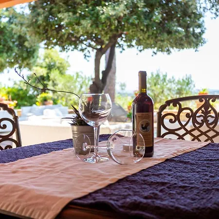 Appartamento St Lucia Castle Banjol