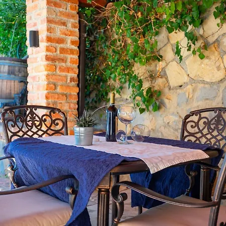 Appartamento St Lucia Castle Banjol