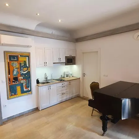 St Lucia Castle Apartment Banjol