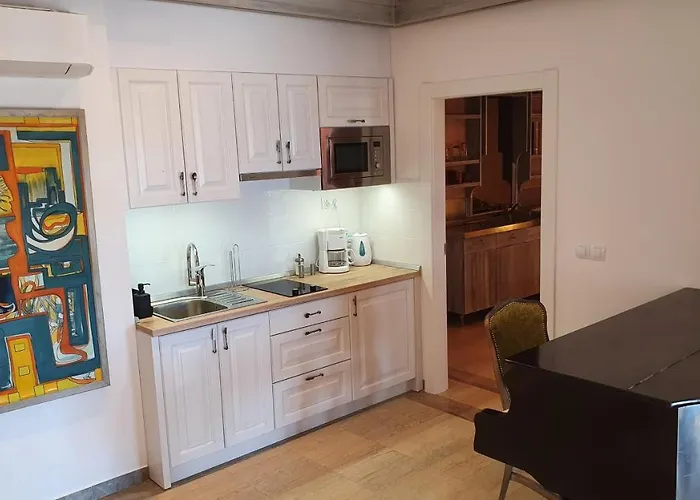 St Lucia Castle Банёл