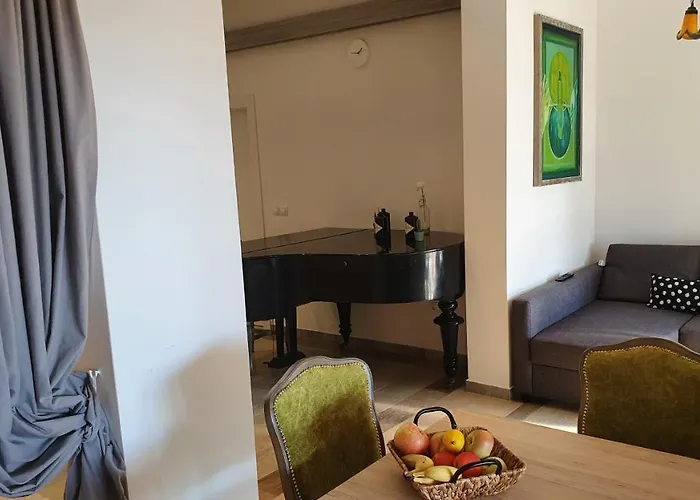 Апартаменты St Lucia Castle *