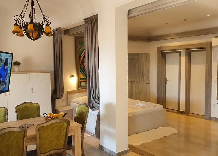 St Lucia Castle * Банёл