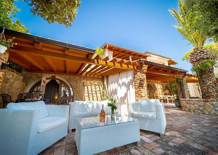 St Lucia Castle Апартаменты *