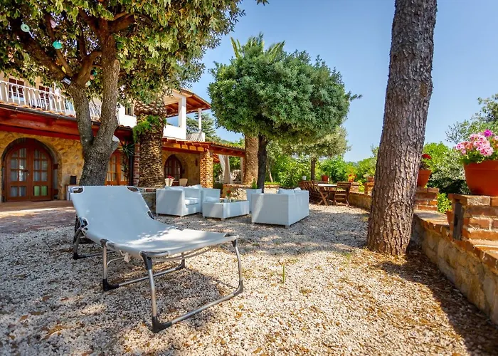 Апартаменты St Lucia Castle *