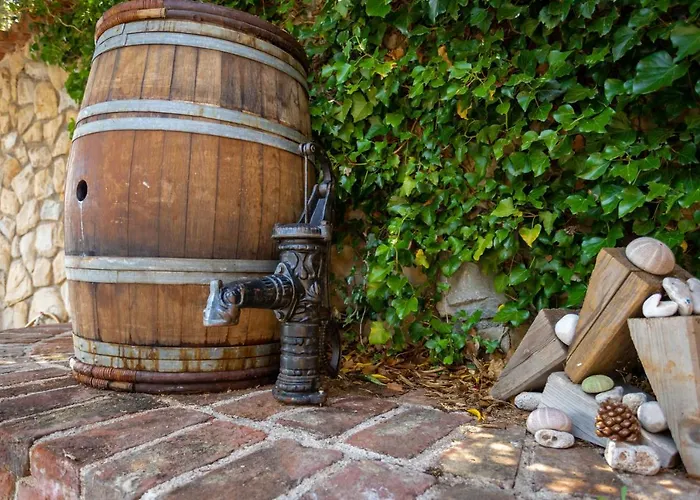 Апартаменты St Lucia Castle Банёл